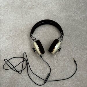 Sennheiser momentum on ear headphones